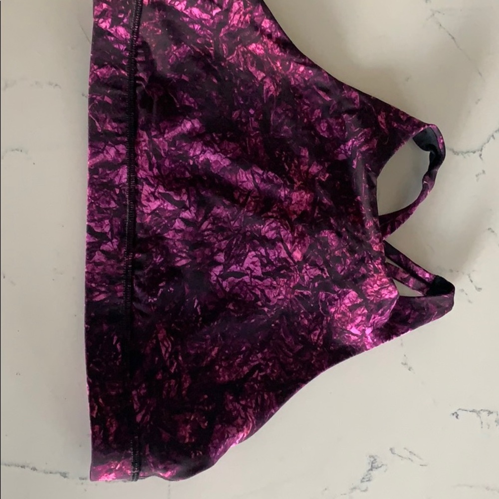 Lululemon high neck bra